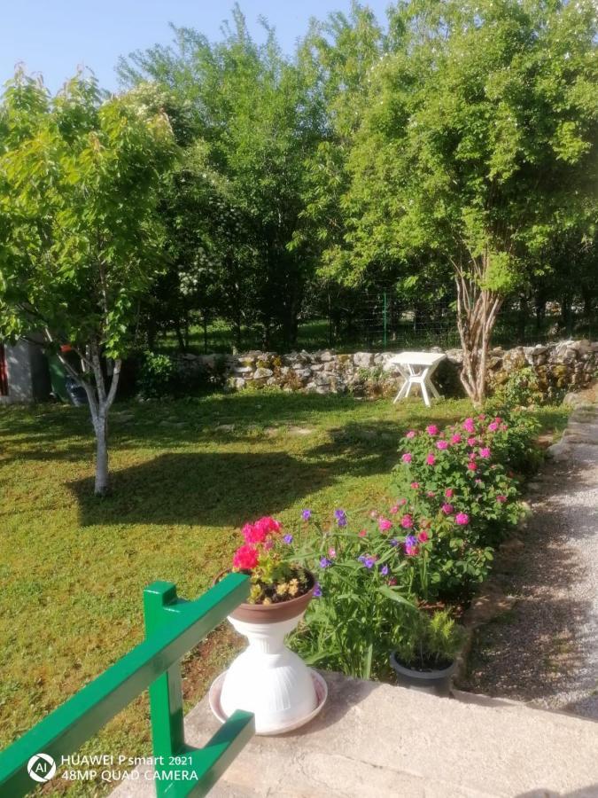 Villa Kalista Jurdani Exterior foto
